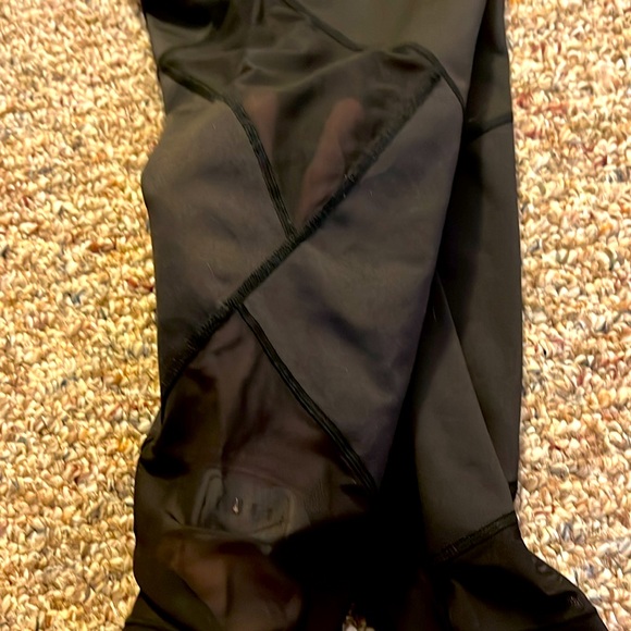 Athleta Capri Leggings - Picture 3 of 6